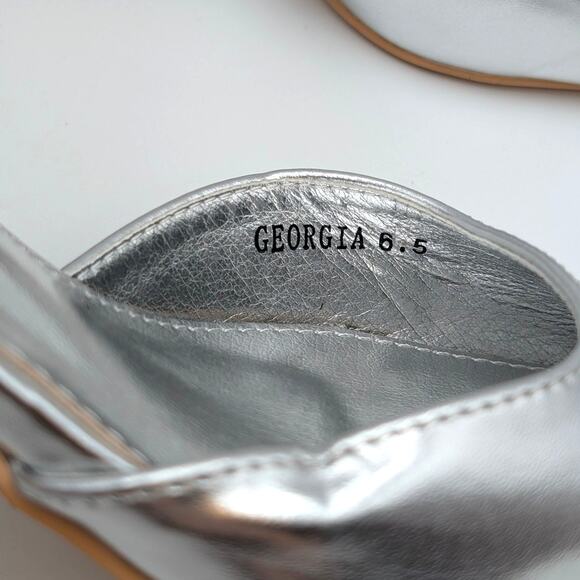 Berness Georgia Heel Pump Adjustable Ankle Strap Women's Silver Size US6.5 EU37 - Picture 4 of 13